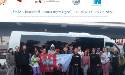 wyjazd mlodziezy z trzech szkol na praktyki zawodowe do Hiszpani; na zdjeciu mlodziez, opiekunowie, logotypy uczestnikow  (6)